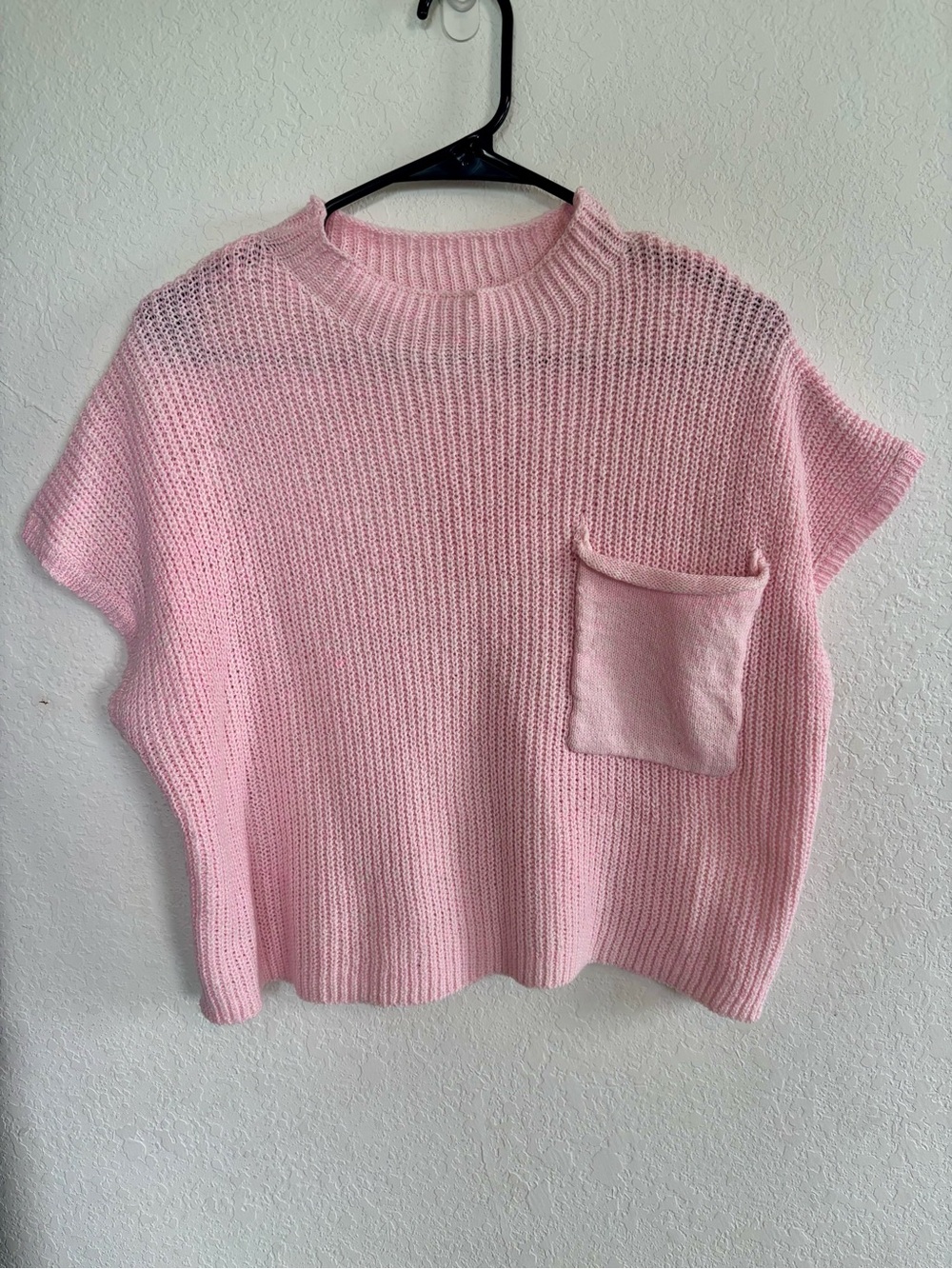 Women’s Pink Knit Short-Sleeve Sweater Top with Patch Pocket